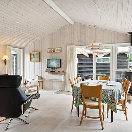 Feriehus Rikus - 300m From The Sea By Interhome *